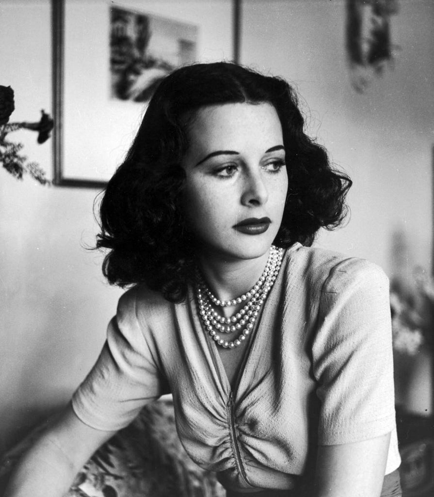 7 Female Scientists Your Children Should Imitate