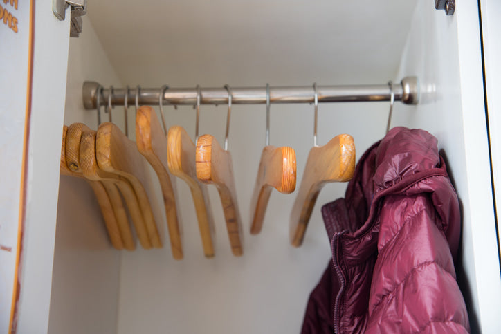 How To Maintain An Organized Closet This Fall