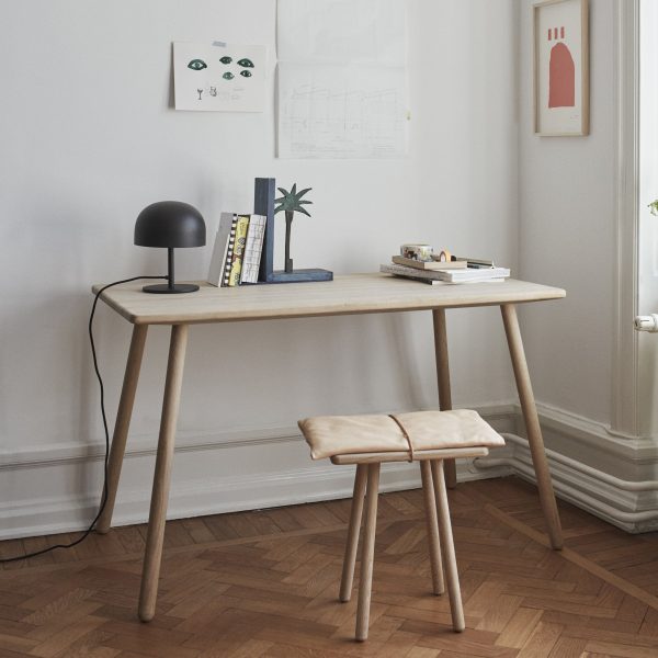 51 Wooden Desks for Timeless Style and Endless Productivity