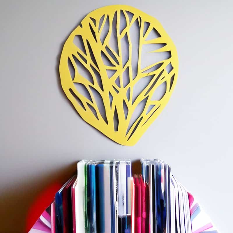 52 Easy Cricut Projects to Make and Sell (Craft Ideas)